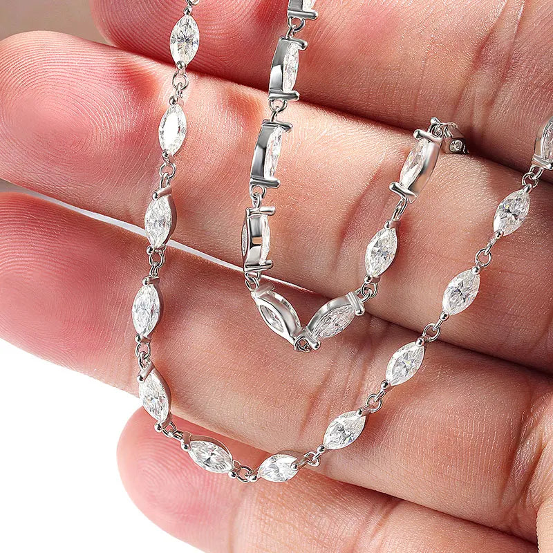 שרשרת מרקיזות שוכבות